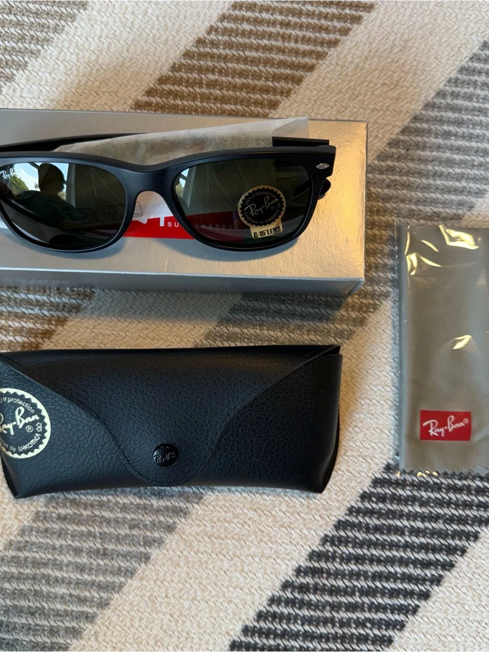 NIB Ray Ban Sunglasses - ORB2132